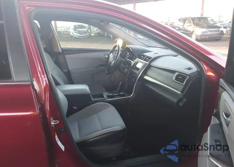 2017 Toyota Camry Se z USA, uszkodzony, nr VIN 4T1BF1FK1HU637467